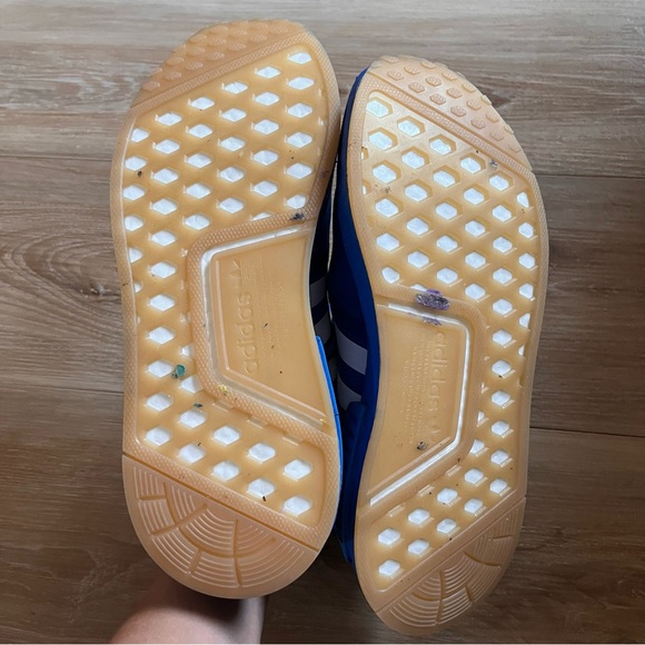 Adidas NMD_R1 J Blue/White Size 6.5 Y/Women’s 8 - Picture 6 of 7